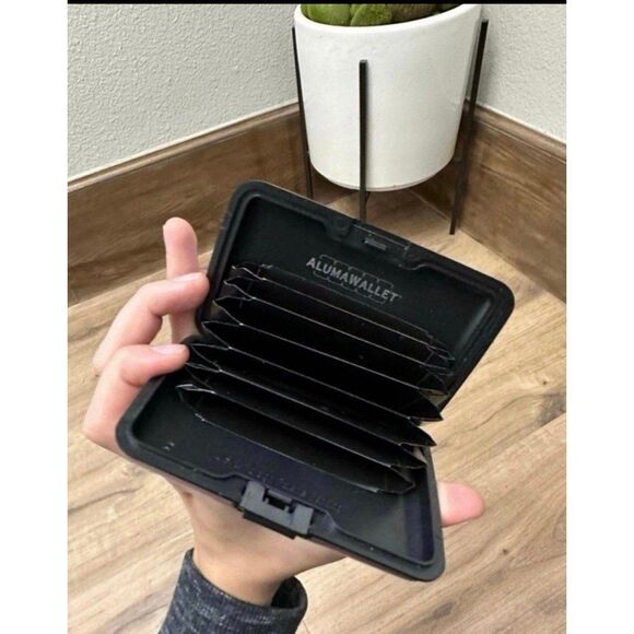 Aluma Wallet Pink - Picture 4 of 4